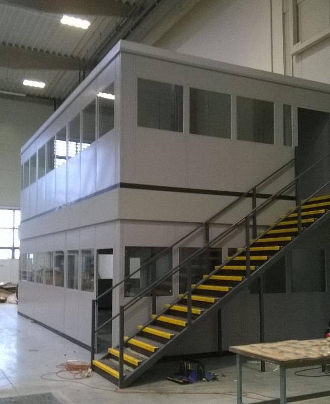 Double skin steel partitioning offices